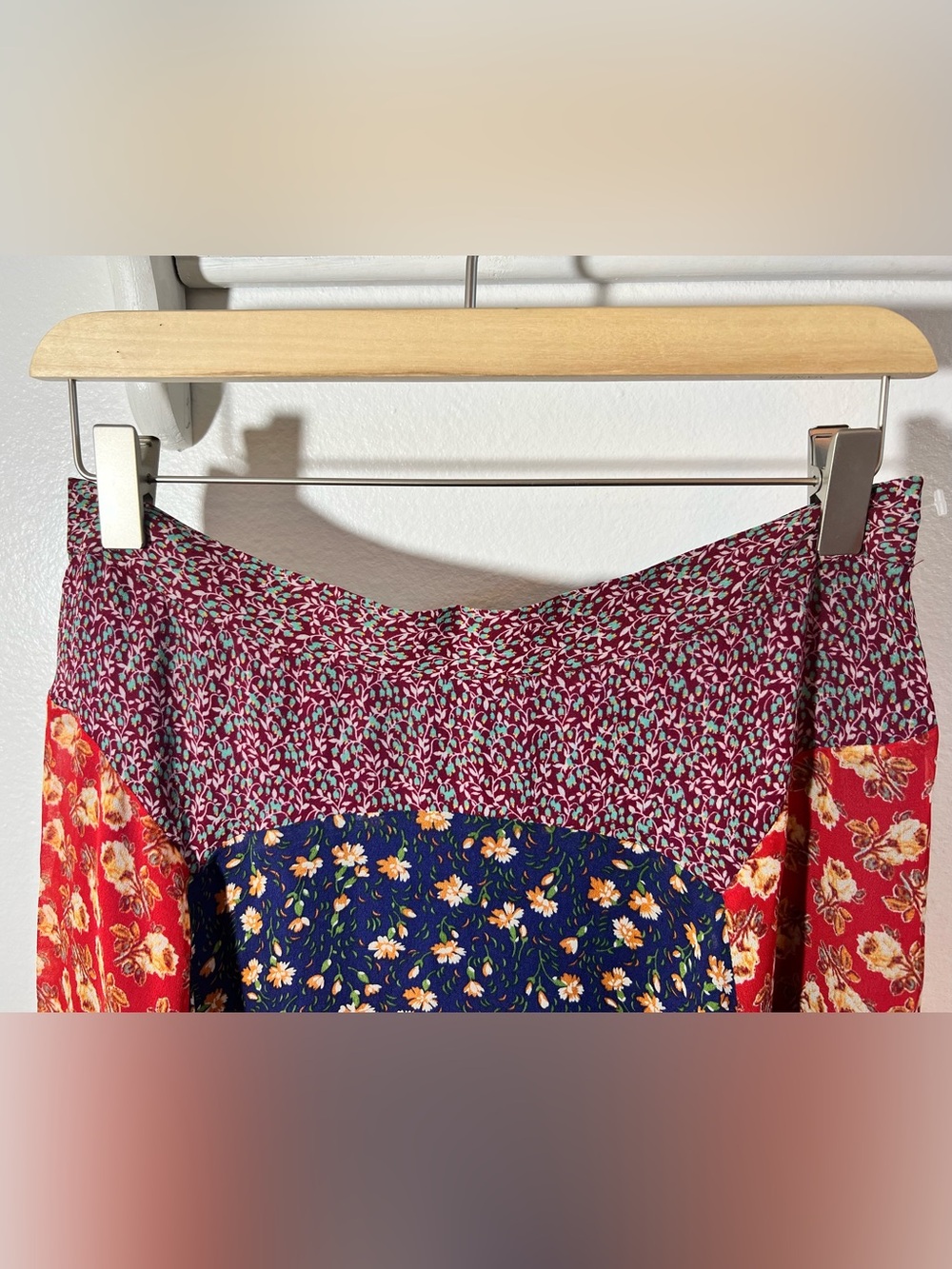 Anthropologie Meadow Rue
Prairie floral Midi skirt size 8 - Picture 2 of 9